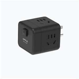 魔方-總開關(guān)四位五孔縮略圖